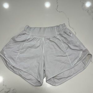 Hotty Hot Low-Rise Lined Short 2.5" White Size 0